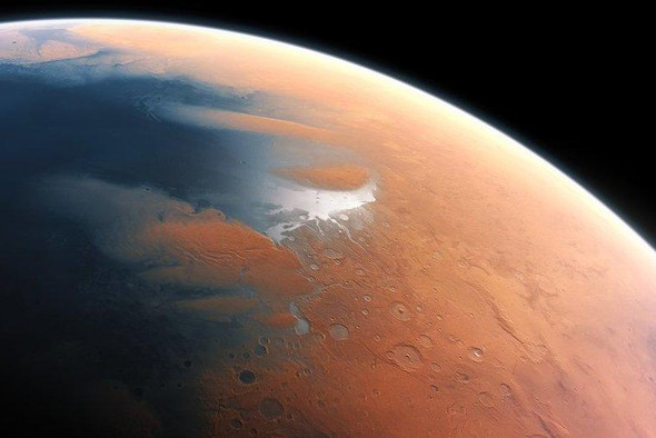 Когда-то на Марсе была жидкая вода, но размеров планеты не хватило, чтобы ее удержать