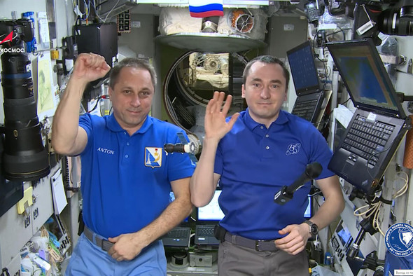Космонавты на МКС поздравили россиян с Днем народного единства
