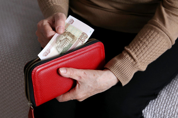 Отмена техосмотра, ограничения на кредиты и досрочная пенсия: что ждет россиян в январе