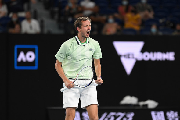 Героический камбэк Медведева на Australian Open. Российский теннисист вышел в полуфинал