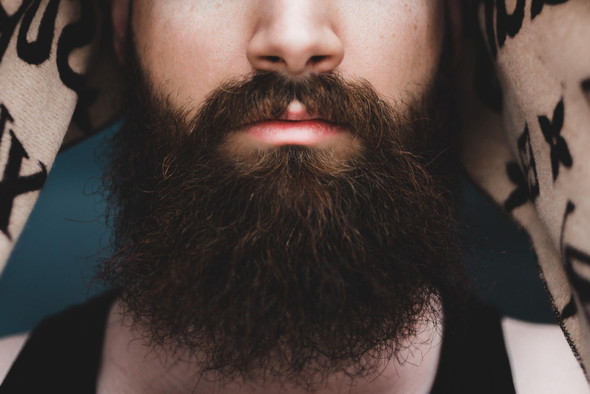 Исследование: борода эволюционировала, чтобы защищать челюсть от ударов