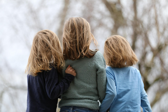 Исследование: наличие братьев и сестер влияет на умение отстаивать личные границы