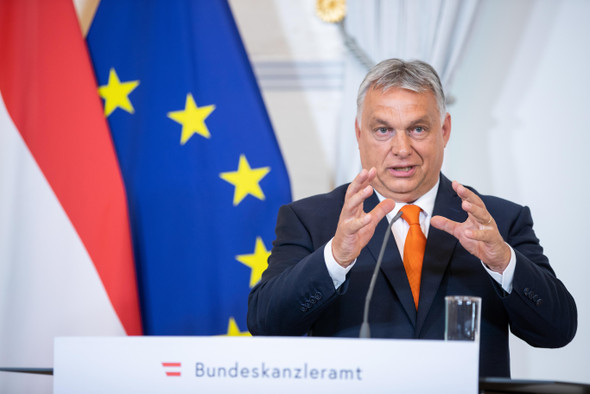 Первая автократия Европы: почему ЕС лишает Венгрию финансирования