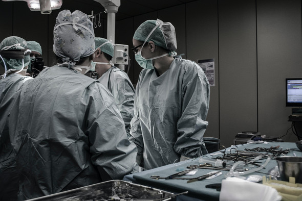 Как хирурги пересаживают органы умерших? И как стать посмертным донором?