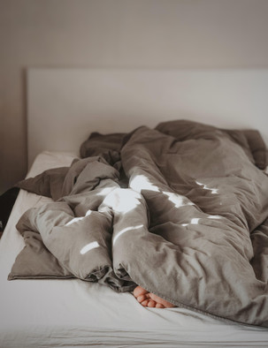 Стоит ли покупать утяжеленное одеяло? И как оно влияет на здоровье?