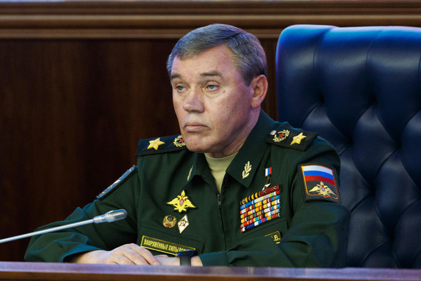 «Умнейший из людей». Чем известен новый командующий СВО Валерий Герасимов?