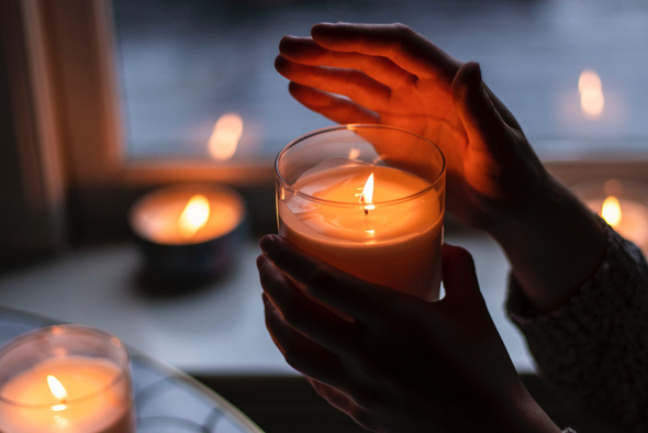 Благо или вонь: правда ли, что ароматические свечи загрязняют воздух в доме? 