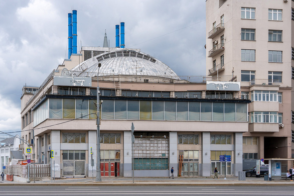 Открытый купол и новые пространства: в Москве отреставрируют кинотеатр «Ударник» 