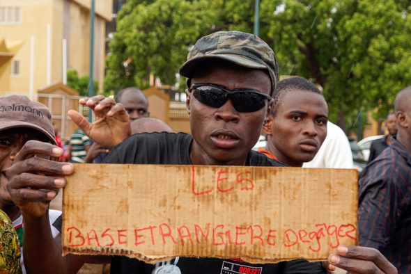 В Нигере произошел переворот. Почему это катастрофа для Франции и возможность для России? 