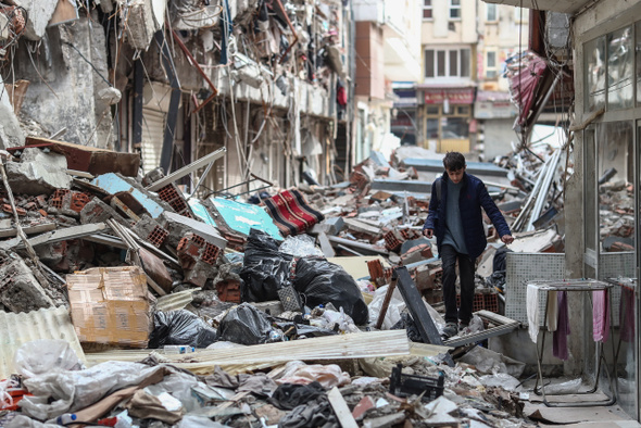 Землетрясение в Турции повлечет за собой экологическую катастрофу. Что не так с разбором завалов? 