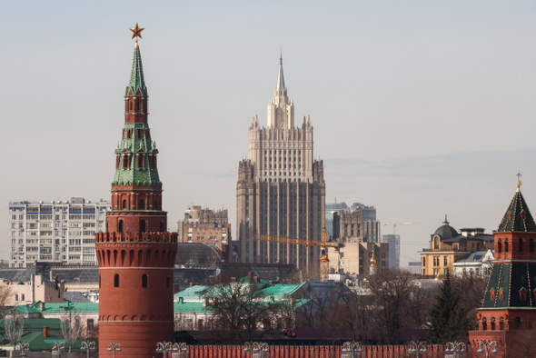 Пропаганда, вербовка и раскол общества: чем западные страны объясняют высылку дипломатов из РФ?