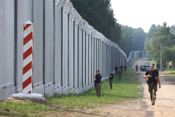 Вертолеты, снайперы и «Вагнер» под прикрытием:  что происходит на польско-белорусской границе