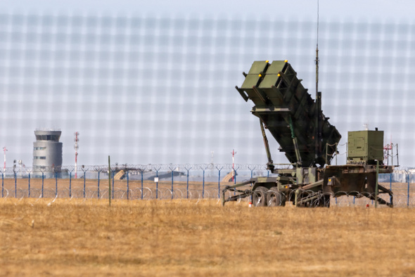«Патриоты» против «Кинжалов»: действительно ли Украина сбивает гиперзвуковые ракеты? 