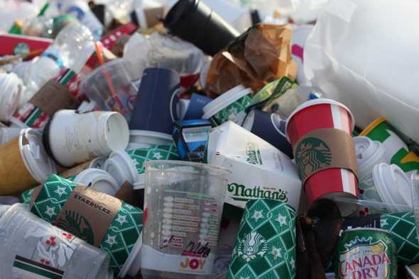 Пластик экологичней бумаги? Погубят ли нас полимеры? | Ученые против мифов 22-17