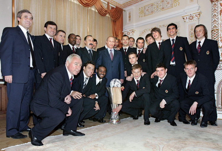 Футболисты ЦСКА на встрече с президентом РФ Владимиром Путиным, 2005 год (Панов Алексей)