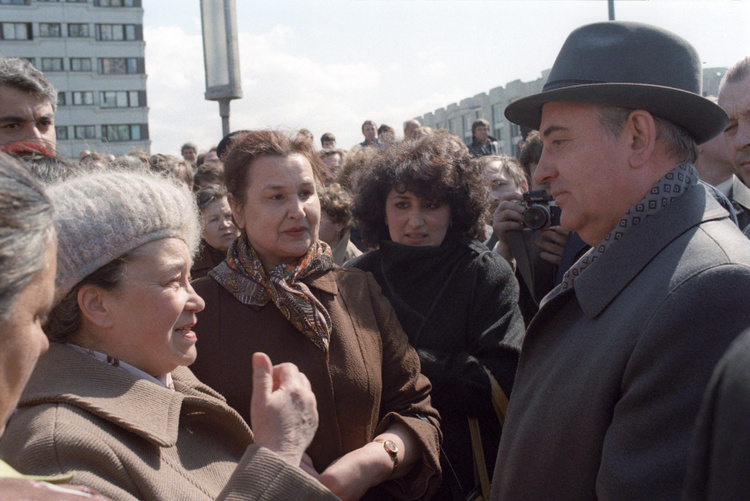 Горбачев в Ленинграде, 1985 год. Фото: Лизунов Юрий, Песов Эдуард/ИТАР-ТАСС