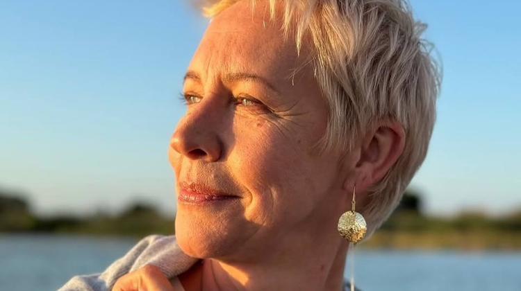 Соцсети Лазаревой