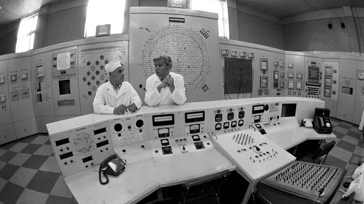 Первый советский ядерный реактор. Челябинск 40 реактор а1. Ядерный реактор и-1. Атомный реактор Маяк Курчатов. Озерск атомный реактор Маяк.