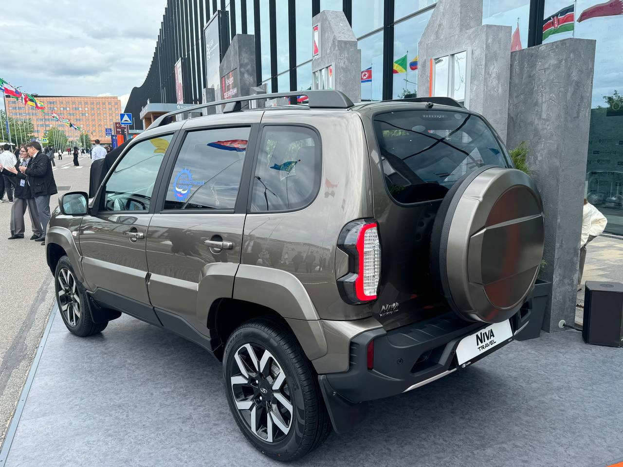 Autonews